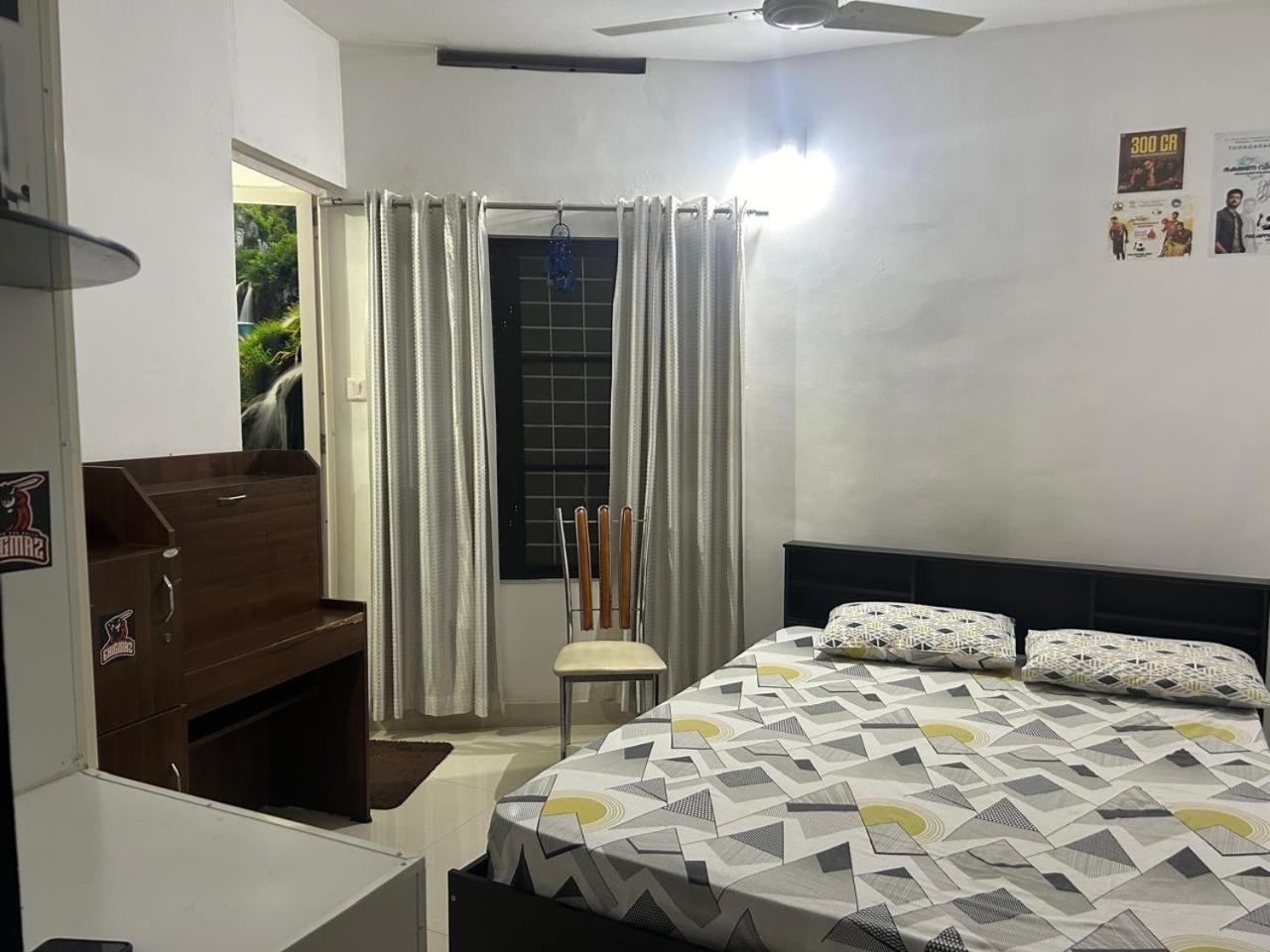 Chaithritha Ladies Homestay Thiruvananthapuram Екстериор снимка