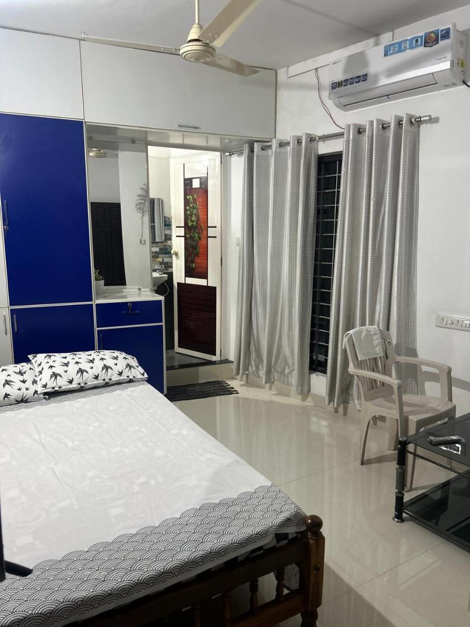 Chaithritha Ladies Homestay Thiruvananthapuram Екстериор снимка
