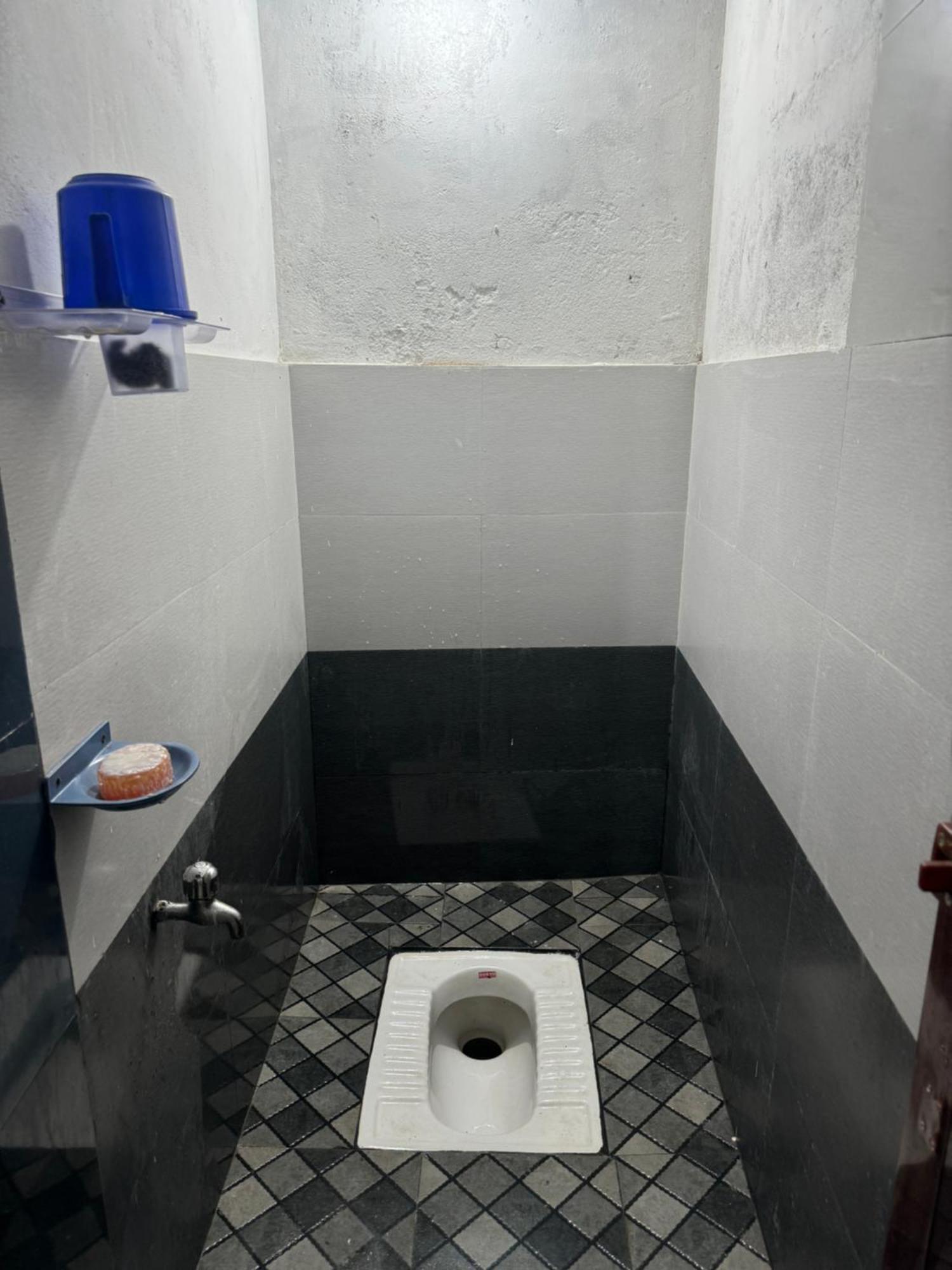 Chaithritha Ladies Homestay Thiruvananthapuram Екстериор снимка